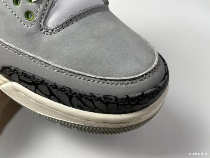 Jordan 136064-006 Air Retro Chlorophyll 3 0716